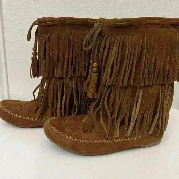 Mossimo Suede Leather Mid Calf Moccasin Boots - Picture 5 of 8